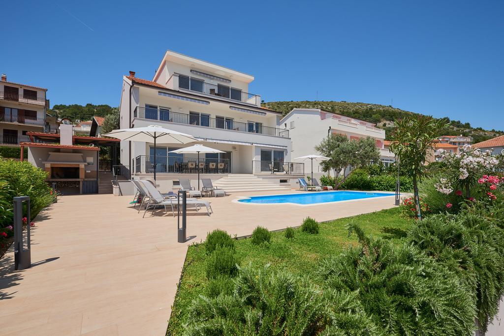 Villa Mila 特罗吉尔 外观 照片